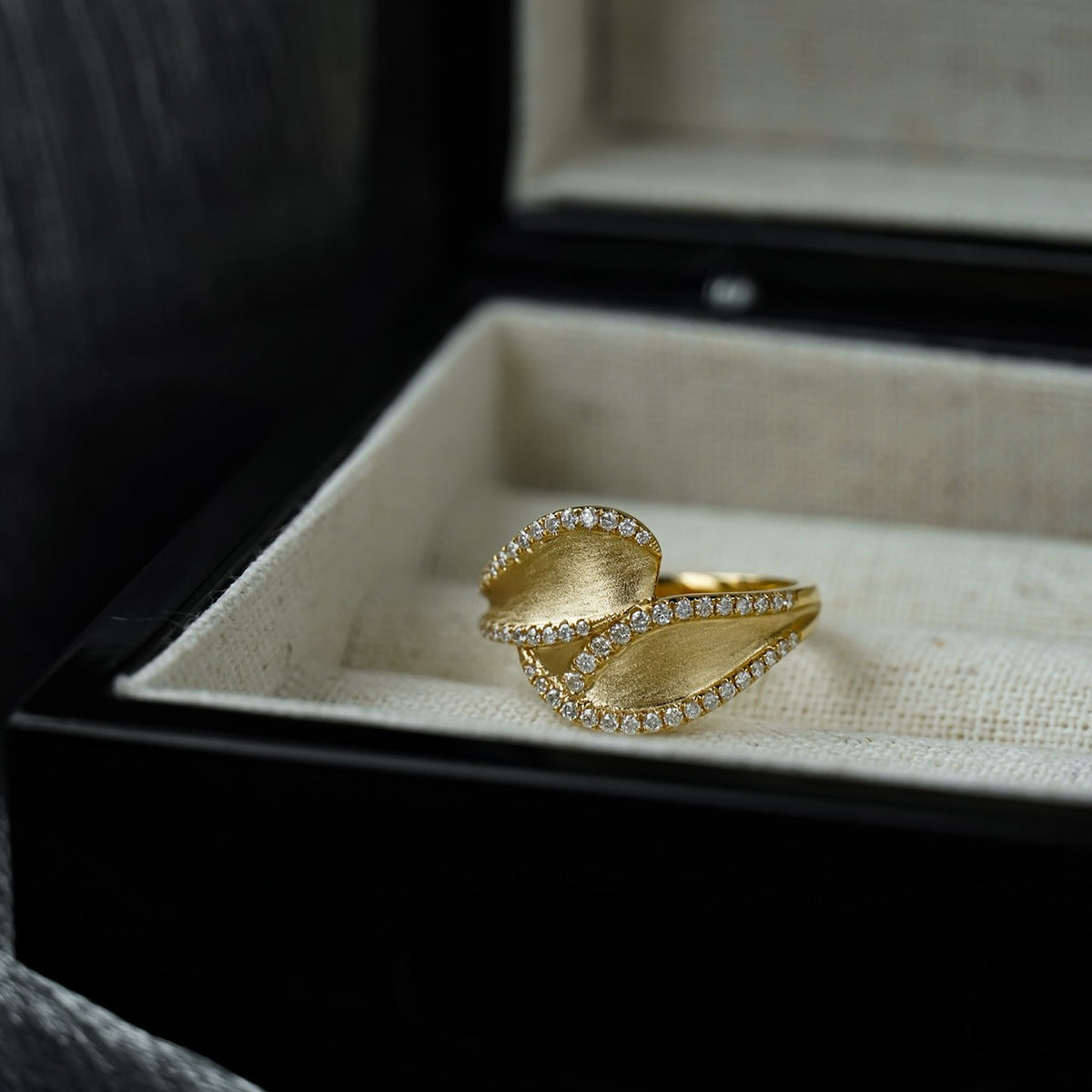 S925 Silver Vintage Brushed Leaf Shaped Ring
