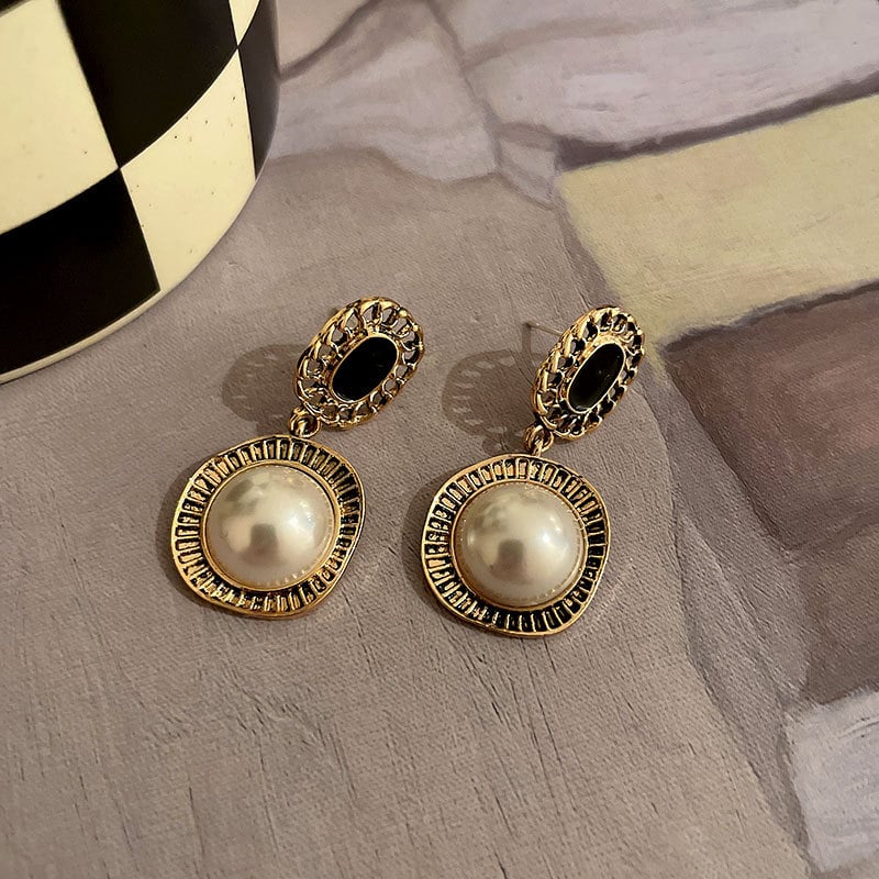 🏆Medieval vintage earrings