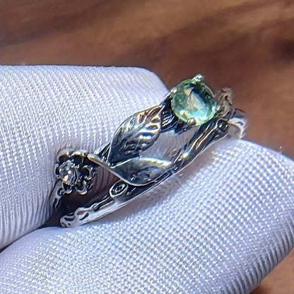 Vintage Fashion Silver Plated Branch Inlaid Zircon Ring