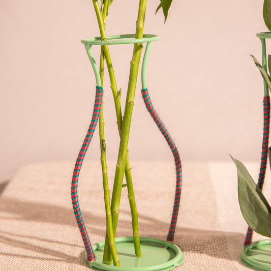 Green Silhouette Metal Line Vase