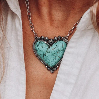 🎁Heart-Shaped Turquoise Necklace Gift
