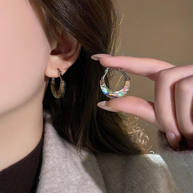 💖 Valentine's Day Hot Sale - ✨ Elegant Shell-Style Ear Huggies🌊 Unique Natural Patterns💋