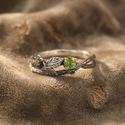 Vintage Fashion Silver Plated Branch Inlaid Zircon Ring