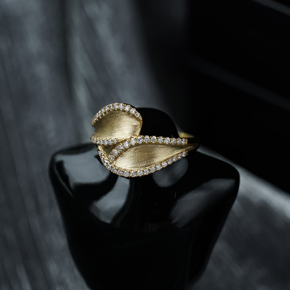 S925 Silver Vintage Brushed Leaf Shaped Ring