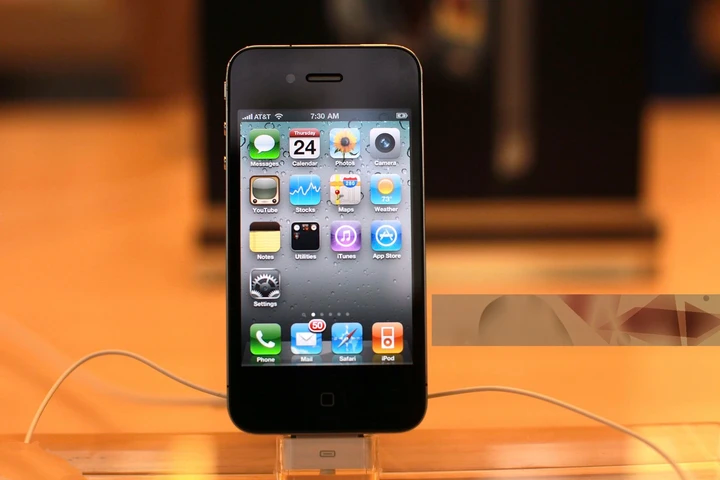 Apple iPhone 4 32GB Smartphone Unlocked - Black🔥